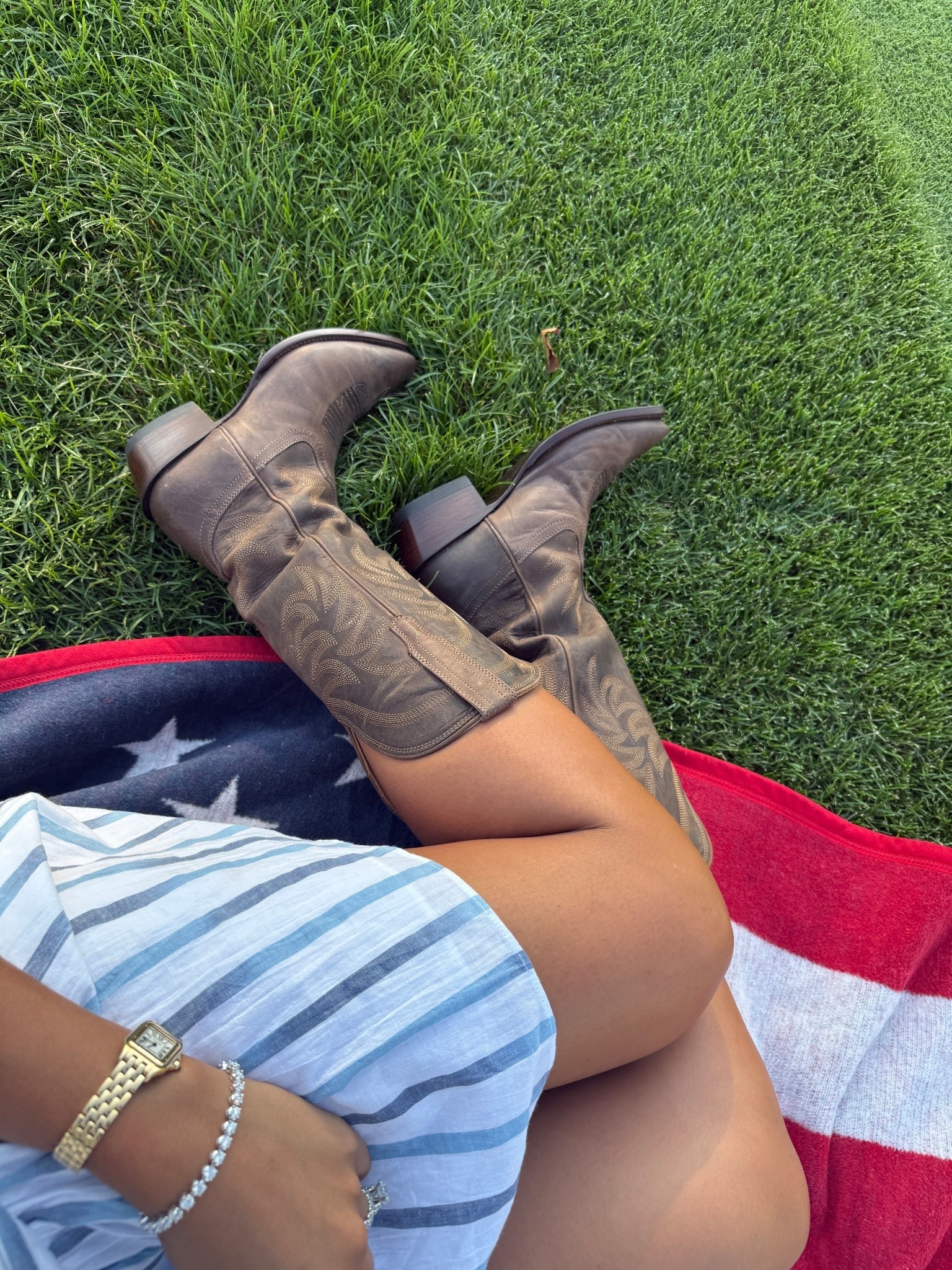 All ready for the fourth 🤍💙❤️

Chappywrap blanket, Tecovas cowboy boots, Fourth of July outfit

#LTKSeasonal #LTKgrwm #LTKOver40