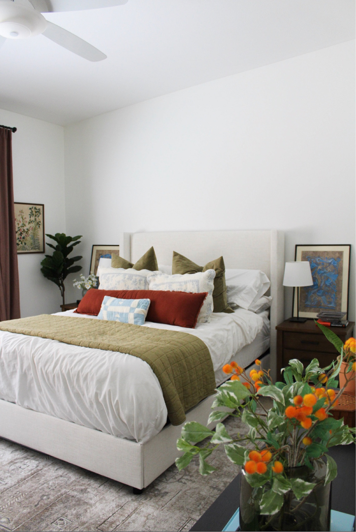 My bedroom decor! It feels so cozy and warm with the styling ❤️ 

#organicmodern #organicmodernbedroom #bedroomdecor #studiomcgee #studiomcgeebedroom 

#LTKstyletip #LTKFind #LTKhome