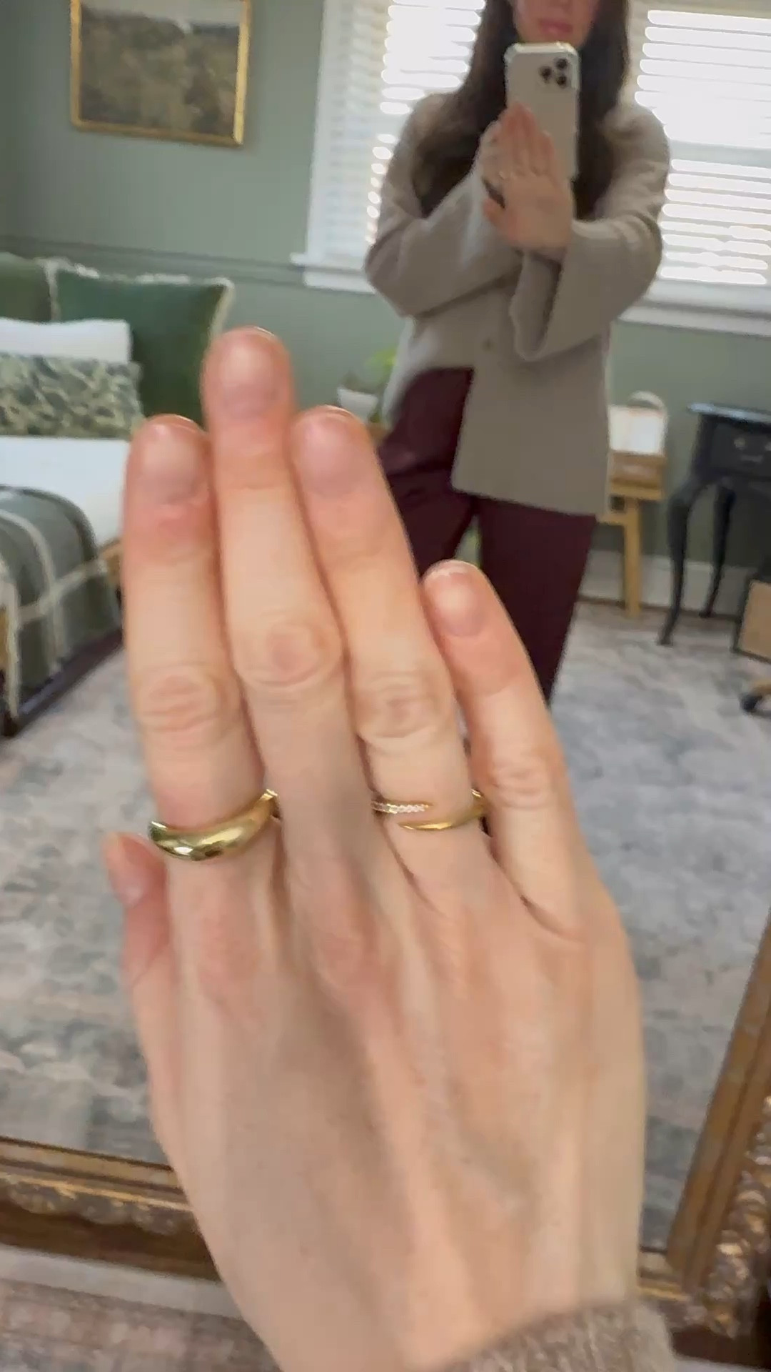 Our favorite everyday Jewlery! Currently on sale + a free pair of diamond earrings! The PERFECT holiday gift 🎁 



#LTKHoliday #LTKGiftGuide #LTKootd