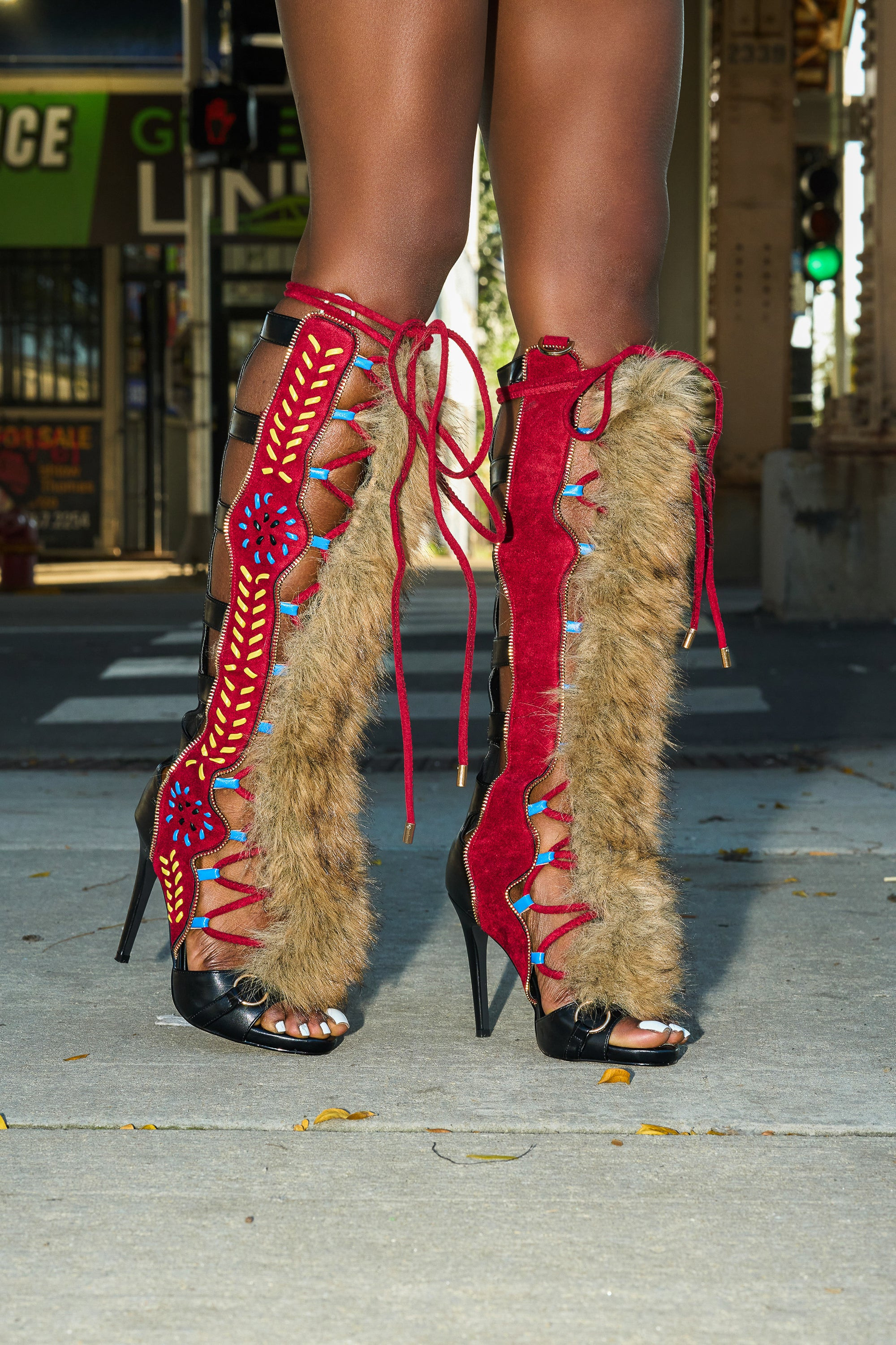 AZALEA WANG SHAINE BLACK MULTI GLADIATOR STITCH AND FUR SANDAL | AKIRA