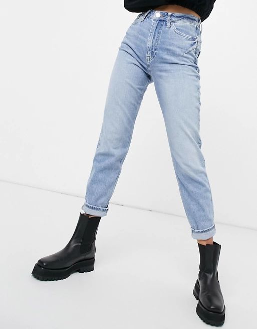 River Island Carrie comfort sculpt mom jeans in light auth blue | ASOS (Global)