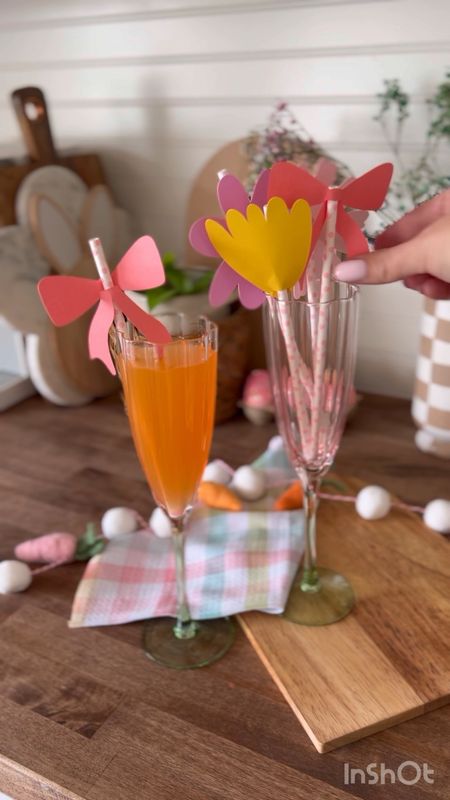 DIY straw sippers with cricut 🌸 the easiest spring diy with the Maker 3- a perfect beginner cricut craft! Cricut cutting machines are on major sale march 10-23rd! 