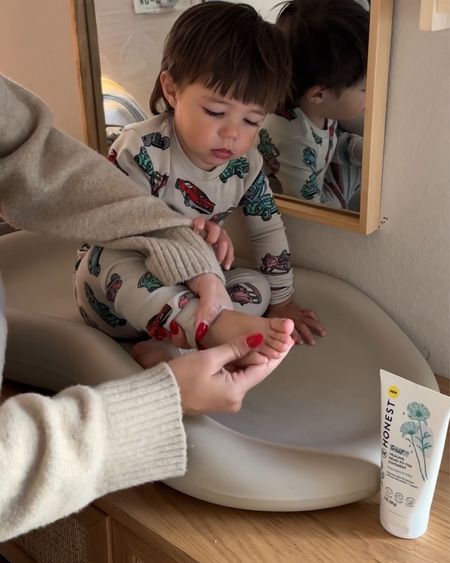 Honest Head to toe healing ointment has been Edit a holly grail product. We use it on if he gets little scrapes or cuts. And now that it winter it's the perfect moisturizer. 

 #ad @Target @Honest, #HonestAmbassador  #target #TargetPartner 

#LTKbaby #LTKfamily