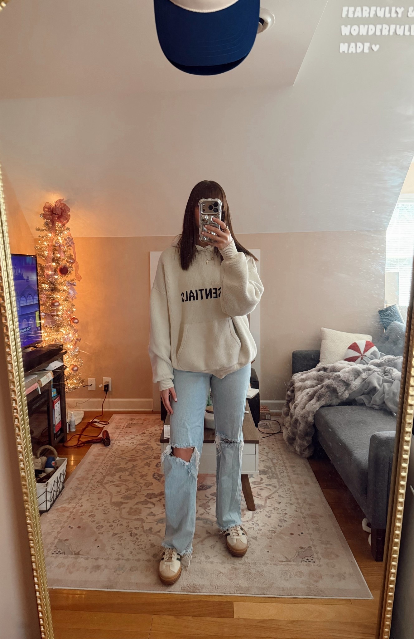 Top: m 
Pants: 26 


#LTKootd #LTKgrwm #LTKGiftGuide