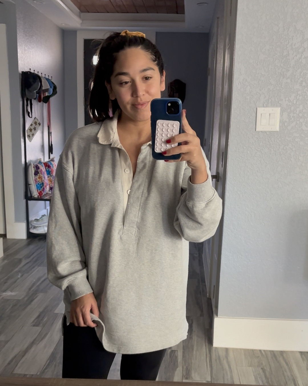 Super comfy collard sweatshirt 

#LTKStyleTip #LTKActive