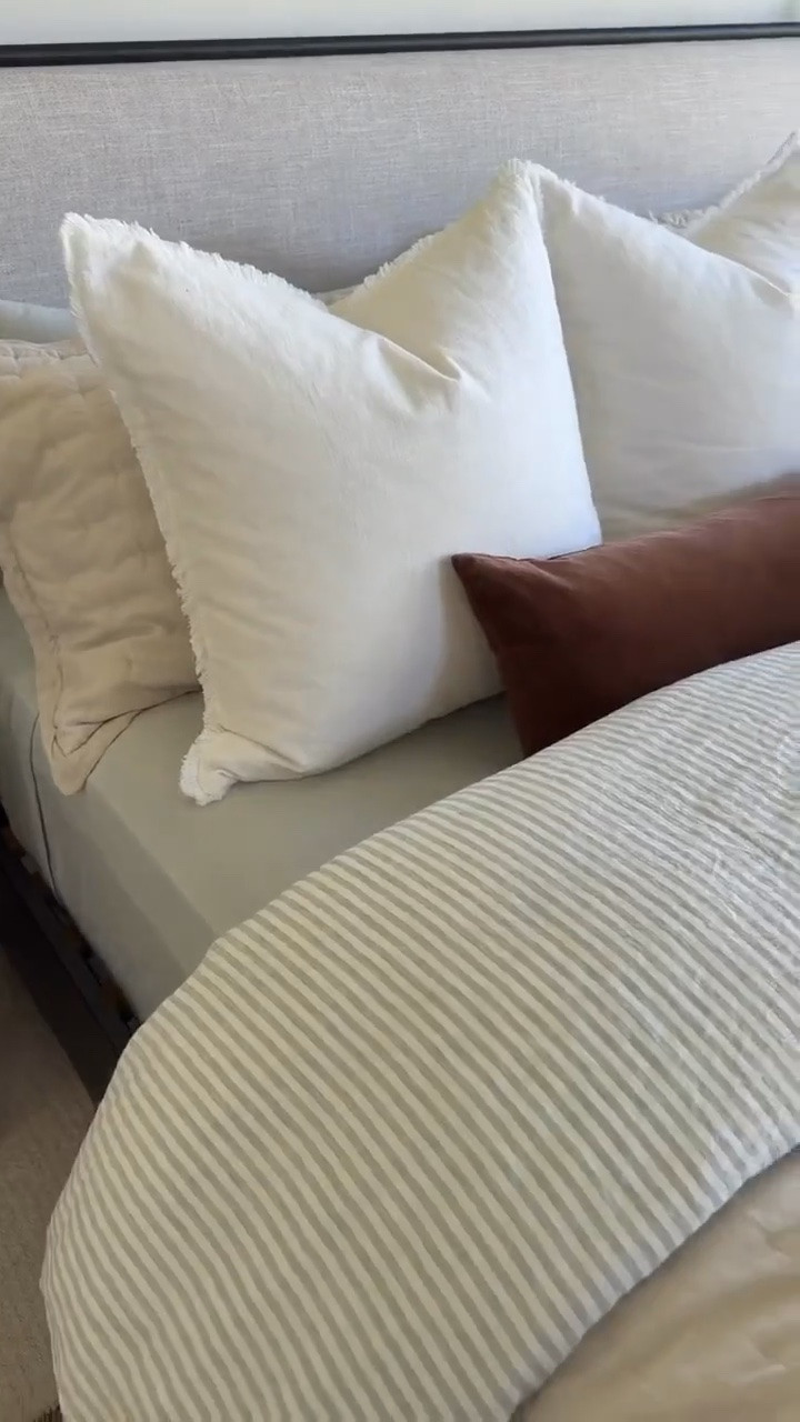 I’m loving this classic stripe duvet cover set! A trendy yet timeless touch for any bedroom.

#LTKHome