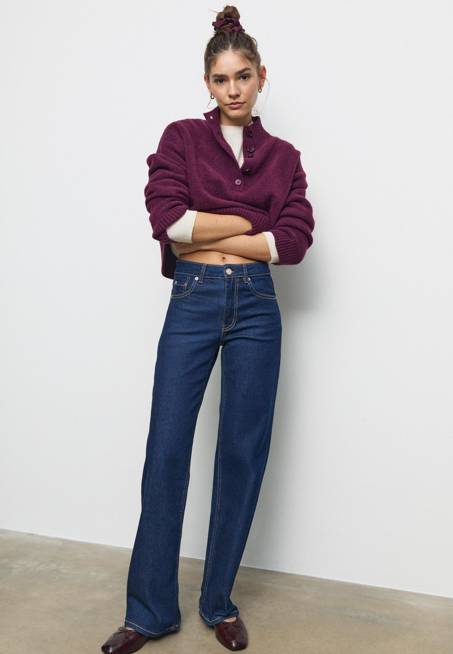 Gerade geschnittene bequeme Jeans - Jeans für Damen | Stradivarius Deutschland | Stradivarius DE