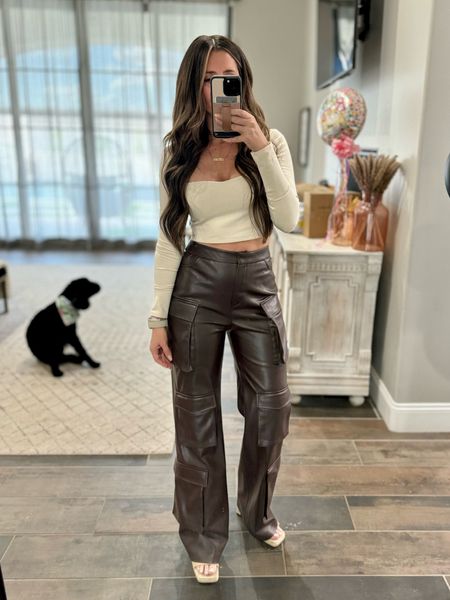 Neutrals
Leather pants
Night out 