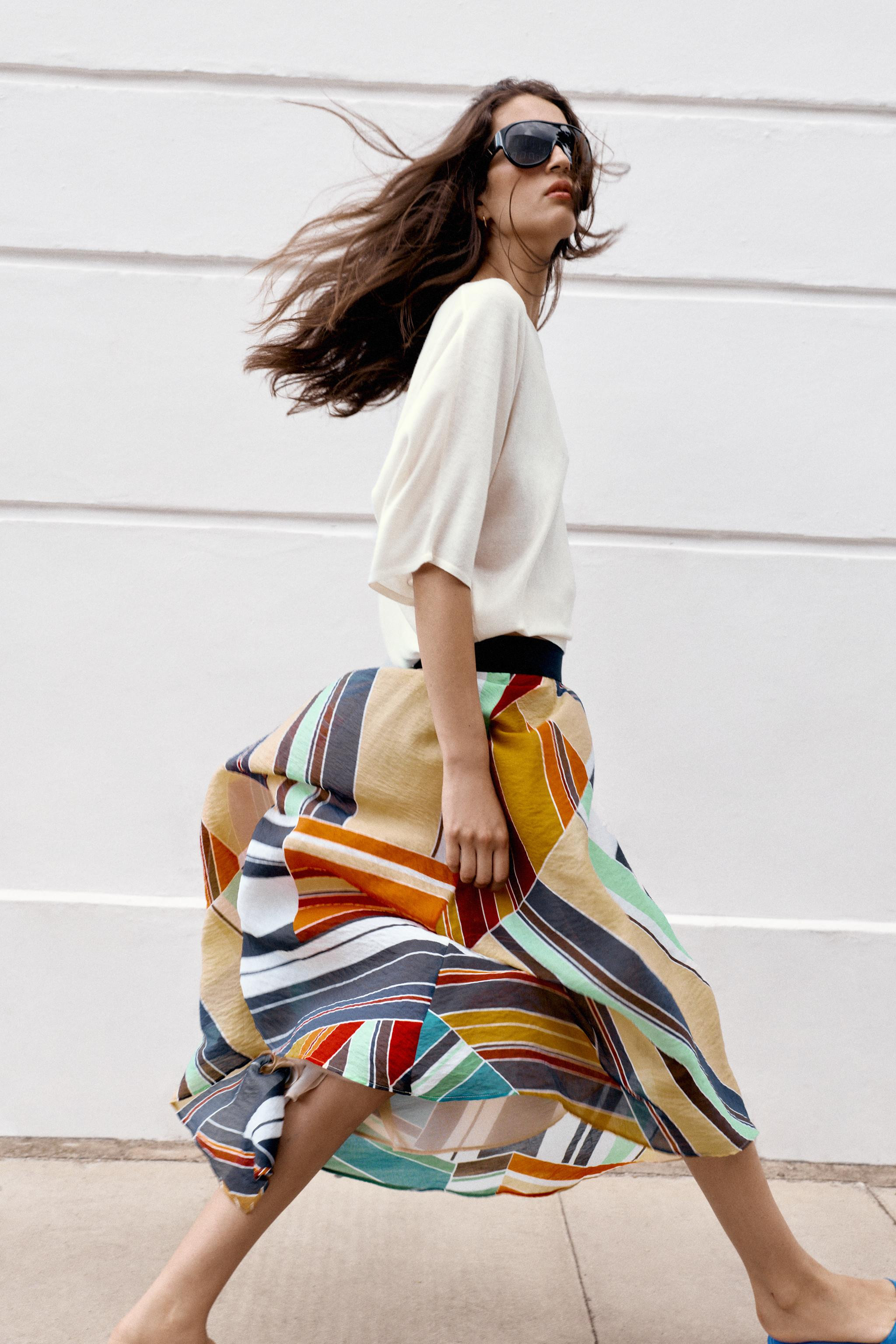 ASYMMETRIC PRINTED MIDI SKIRT | Zara US