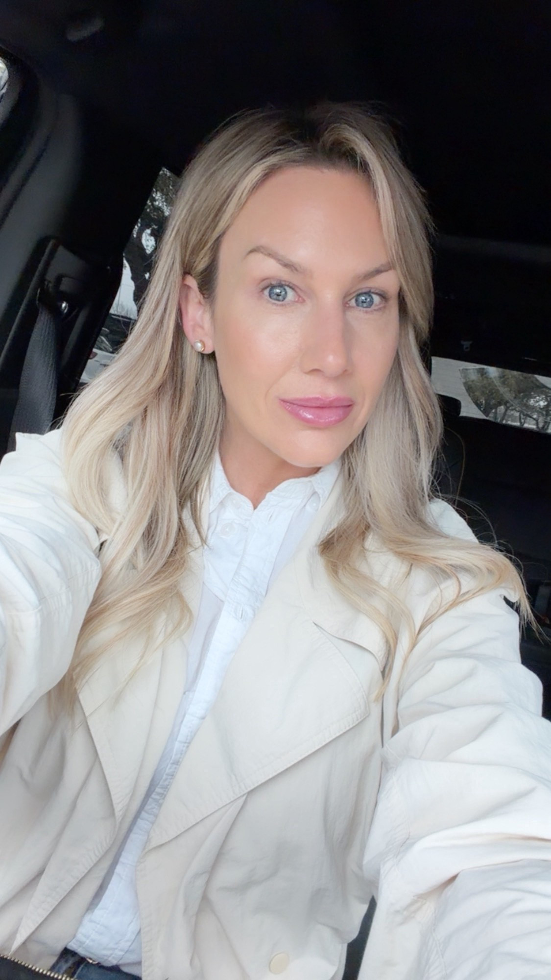 SHADES
lip liner: admire
lip plumper: original 
lip stick: clout