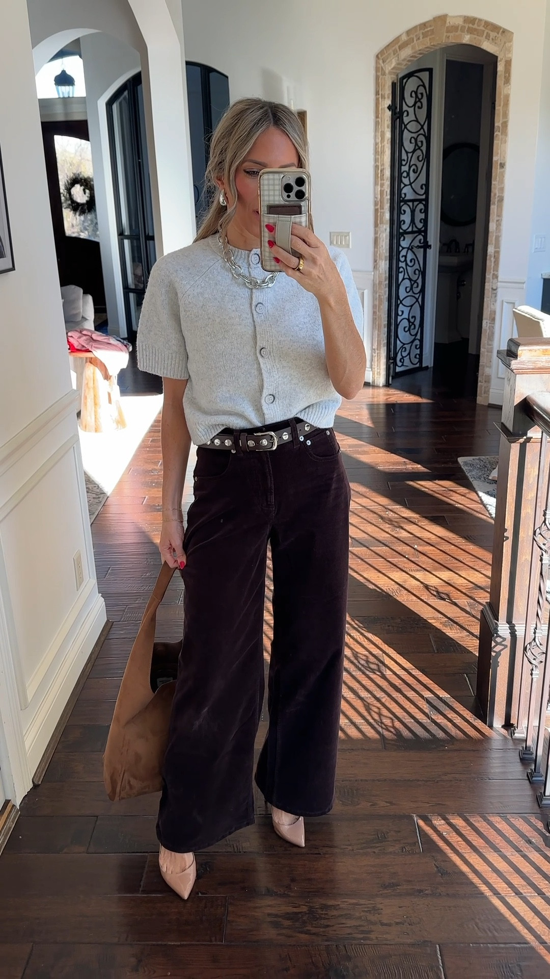 My outfit of the day for church yesterday , errands and kids sports bc I had no time to change in between!

Corduroy wide leg pants in chocolate brown - wearing xs petite
 new customers can use code KATEROSExSPANX to save 15% plus free shipping! 👖 

My sweater from target is sold out but linking a similar version from Amazon! 

#LTKStyleTip 

Follow my LTK @roseykatestyle on the @shop.LTK app to view this post and get my exclusive app-only content!

#liketkit #LTKPetite #LTKFindsUnder50
@shop.ltk
https://liketk.it/5yEpm

#LTKOver40 #LTKPetite #LTKHoliday
