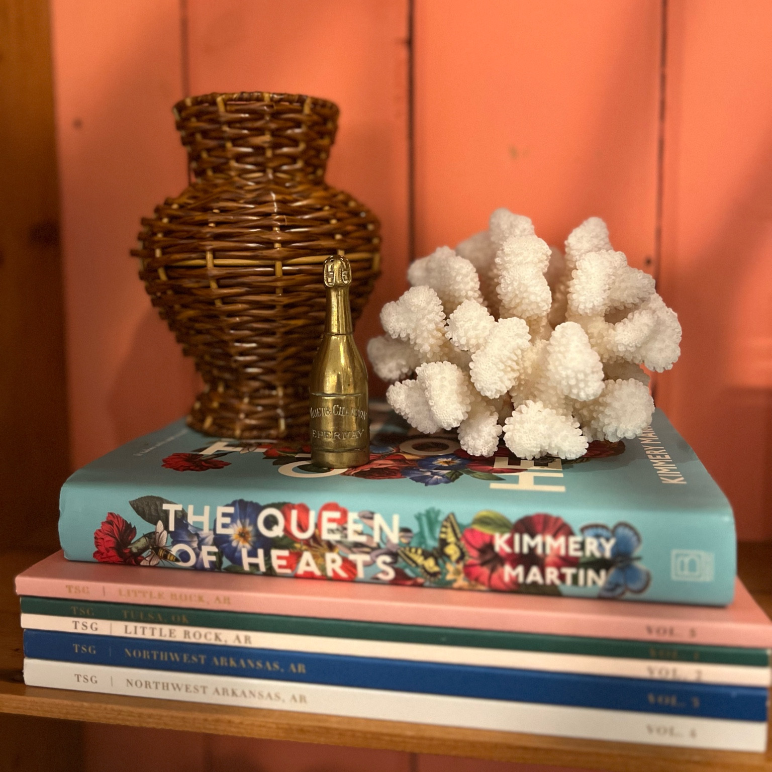 A tiny pop of wicker is just what I needed! This affordable vase comes in 3 sizes!

#LTKhome #LTKfindsunder50 #LTKfindsunder100