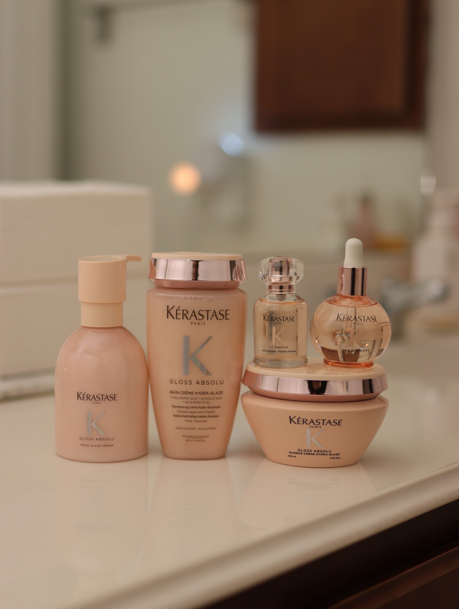 Excited to use the new Kerastase Gloss Absolu, esp the hair fragrance!