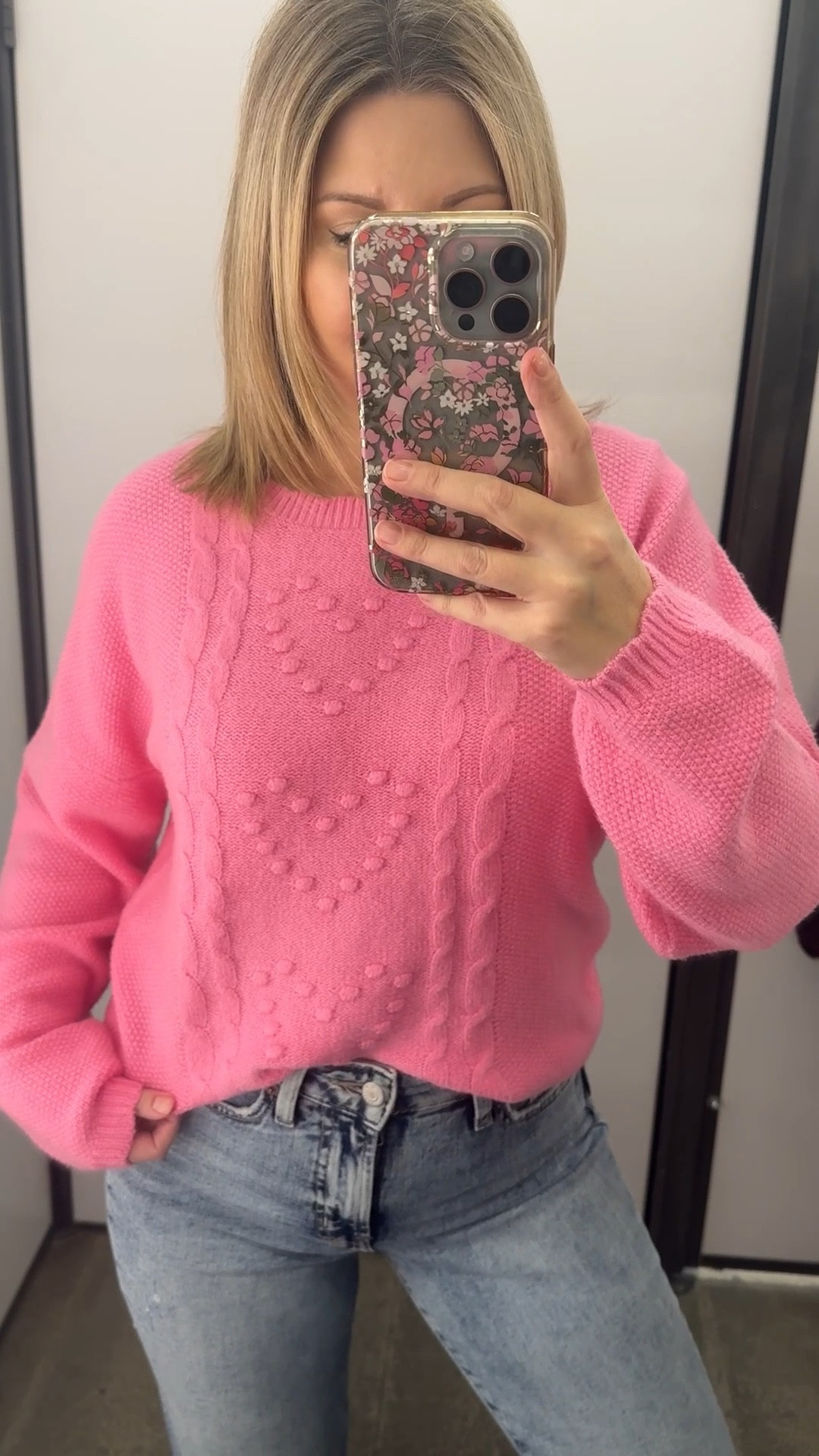 Cute Valentine’s Day sweater ❤️

Wearing size small in the sweater TTS.

Wearing size 4 in the jeans TTS.

Valentine’s Day outfit, heart sweater, denim, distressed jeans, ankle jeans, straight leg jeans, winter outfit, casual outfit, everyday outfit 

#LTKwinter #LTKcanada #LTKjeans