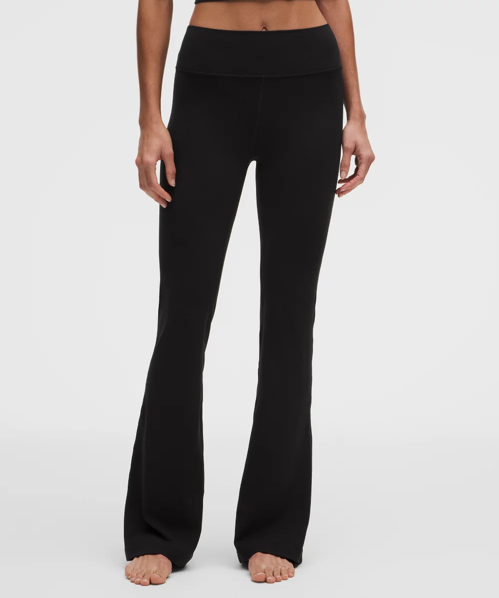 Groove Hose mit ausgestelltem Bein und hohem Bund aus Nulu   Kurz | lululemon DE
