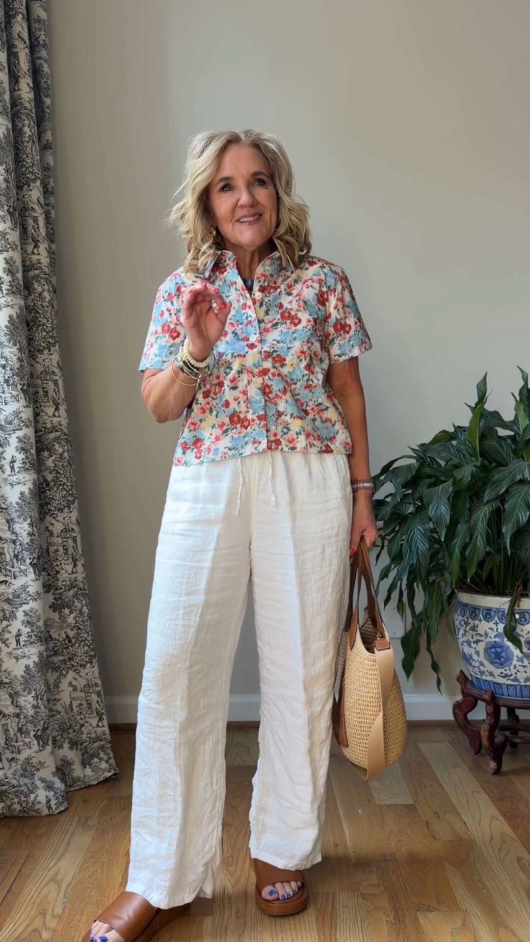 This floral top + linen pants combo is such an easy elevated summer outfit 🫶🏻

Lightweight, breathable, and flattering without needing to tuck anything in, which honestly makes it even better. 
 

 #LTKootd #LTKSeasonal #LTKOver40