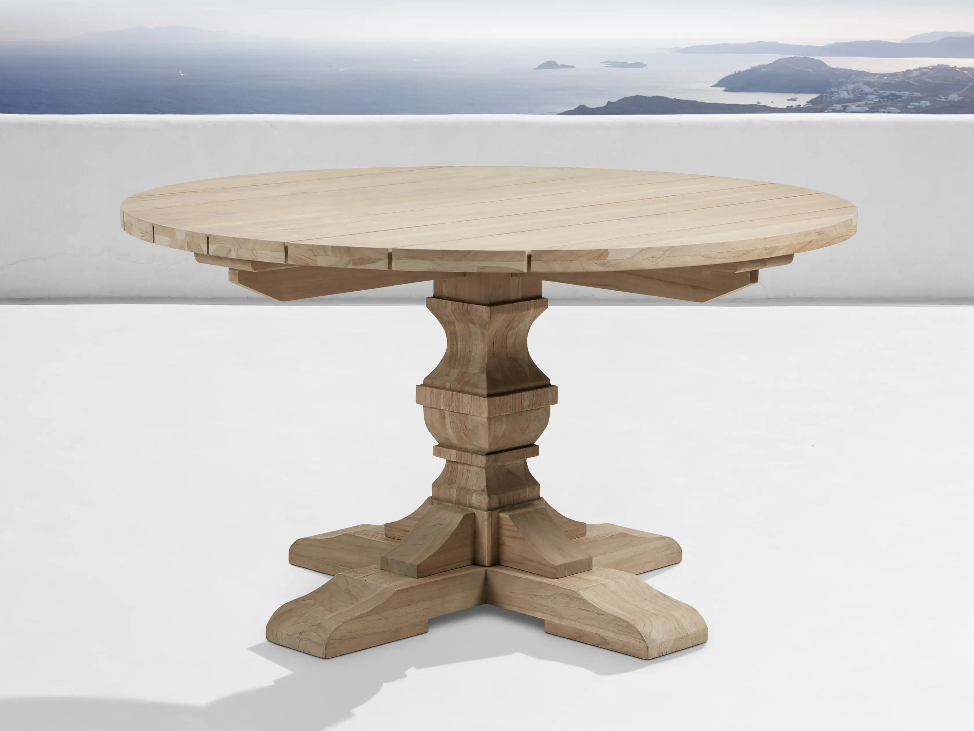 Hamptons Outdoor Round Dining Table | Arhaus