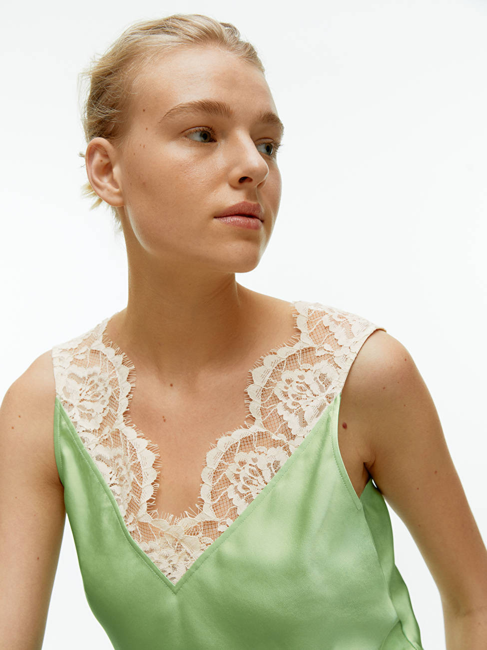 Lace Detail SatinTop | ARKET (US&UK)