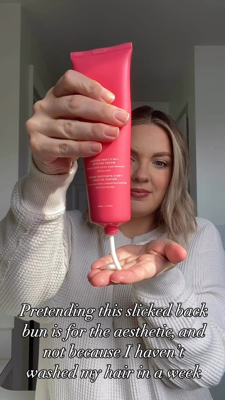 
I snagged this Dae social butterfly hairstyling duo from Sephora yesterday. I’ve been wanting to try the styling cream/ I’m hoping it will help me do Kennedy’s hair for cheer 😅

And instead of just getting the styling cream, I thought why not get the gift set with the fairy duster dry shampoo 🤷🏼‍♀️😂✨




#LTKWatchNow #LTKBeauty #LTKFindsUnder50