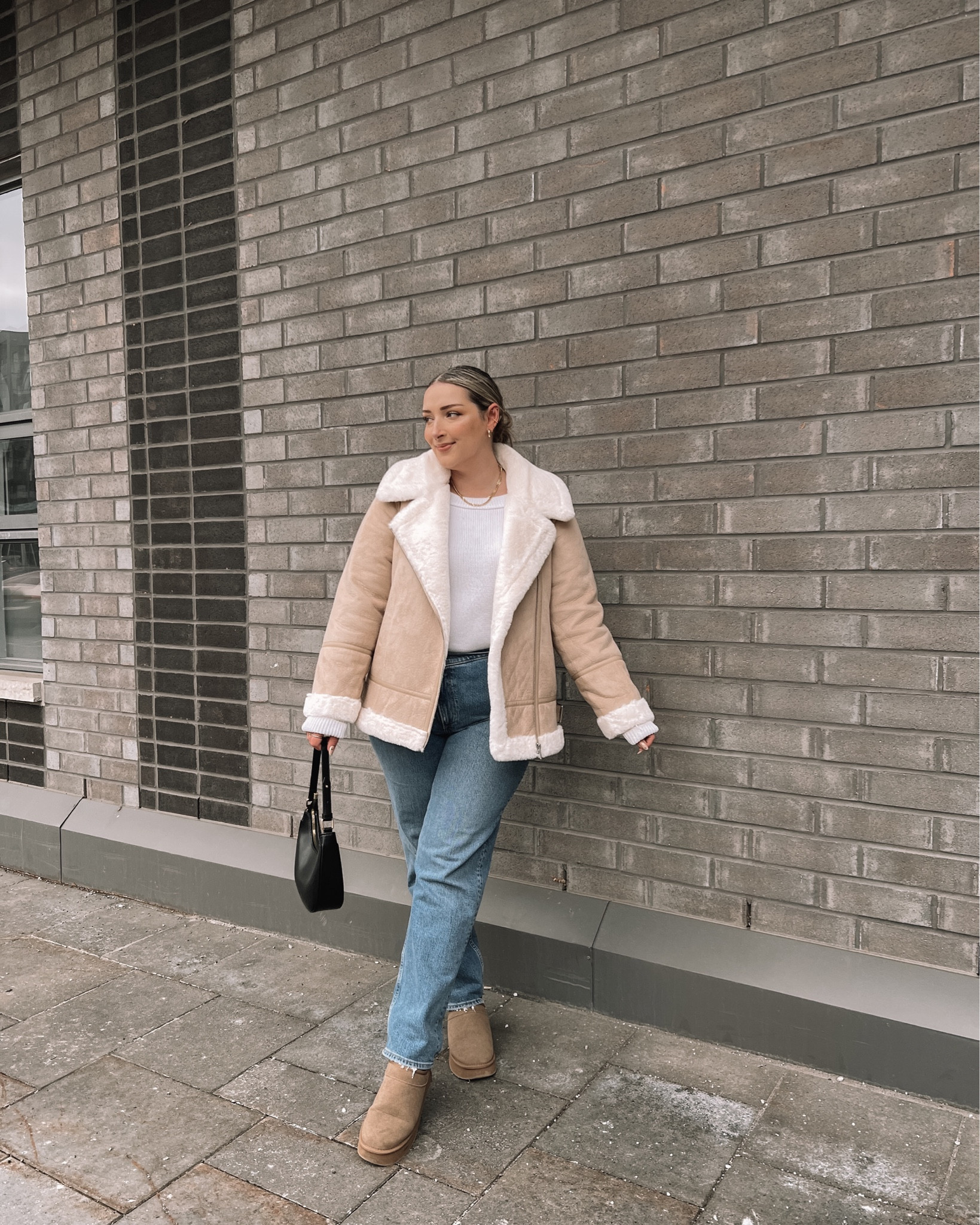 Midsize neutral winter outfit - linked similar aviator jackets



#LTKmidsize #LTKstyletip #LTKSeasonal