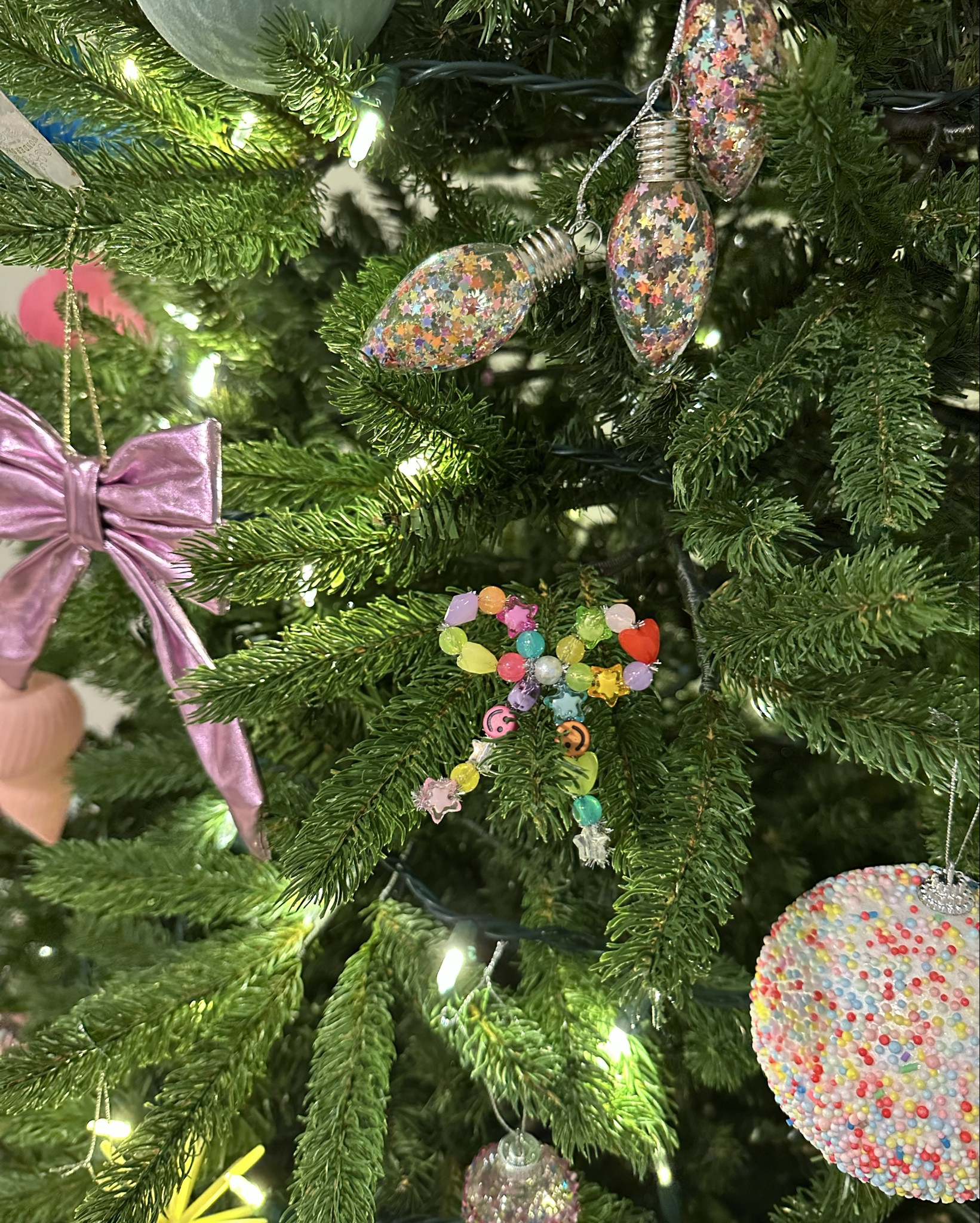 DIY beaded bow ornaments 🎀 Such a fun activity for kids!

#LTKHoliday #LTKKids #LTKmomlife