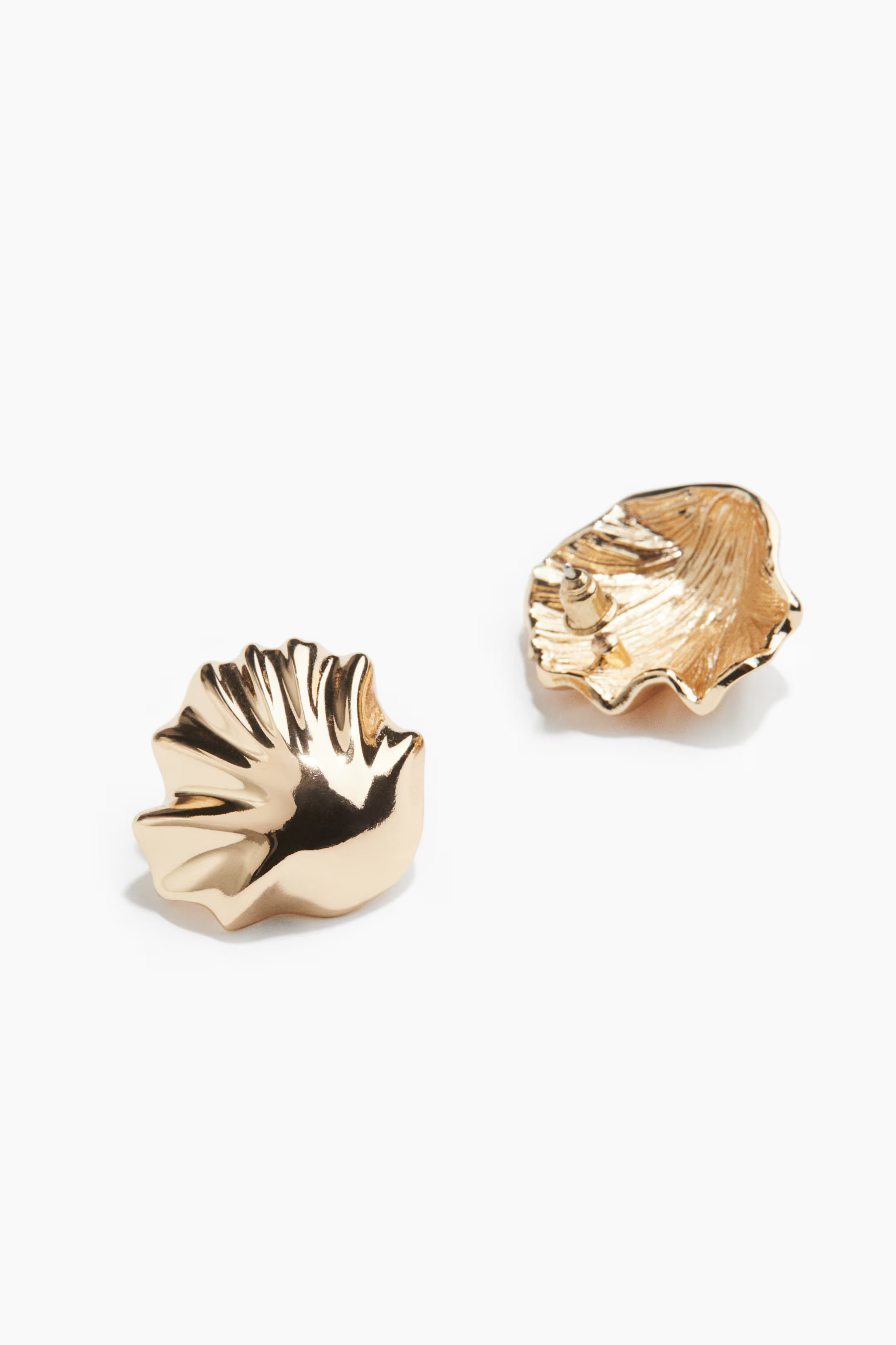 Seashell-Shaped Earrings | H&M (US + CA)