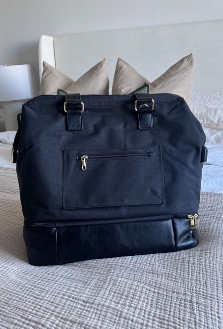 Amazon weekender bag (great quality so similar to the beis weekender) 

Amazon find | amazon finds | weekender bag 

#LTKitbag #LTKtravel #LTKfindsunder100