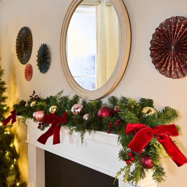 Burgundy Bauble Garland | Dunelm