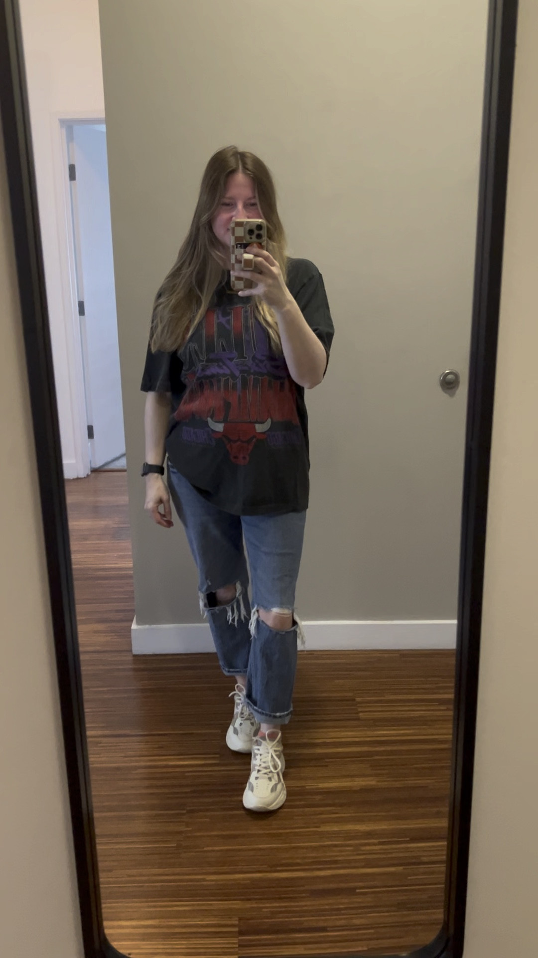 my favorite outfit to wear during pregnancy 🤰 💘

I’m wearing a medium in the t shirt and a 29 in the jeans

#LTKStyleTip #LTKBump #LTKVideo