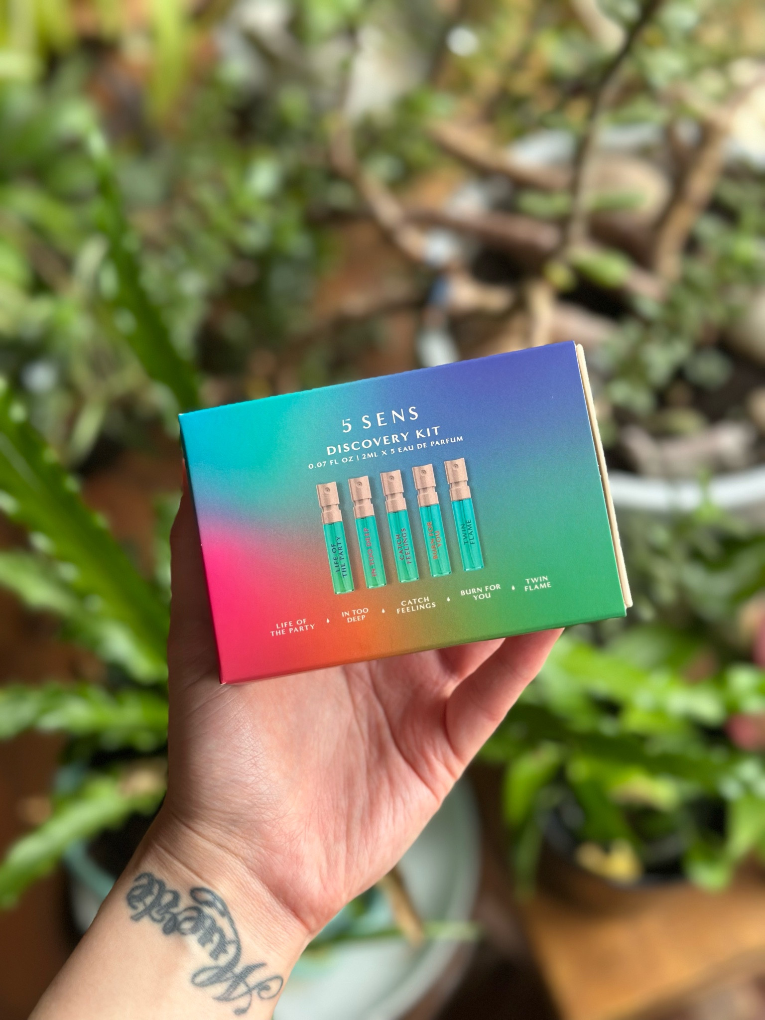 5 SENS Discovery Perfume Kit. Available at Sephora. Vegan and cruelty free perfume. 

#LTKFindsUnder50 #LTKGiftGuide #LTKBeauty