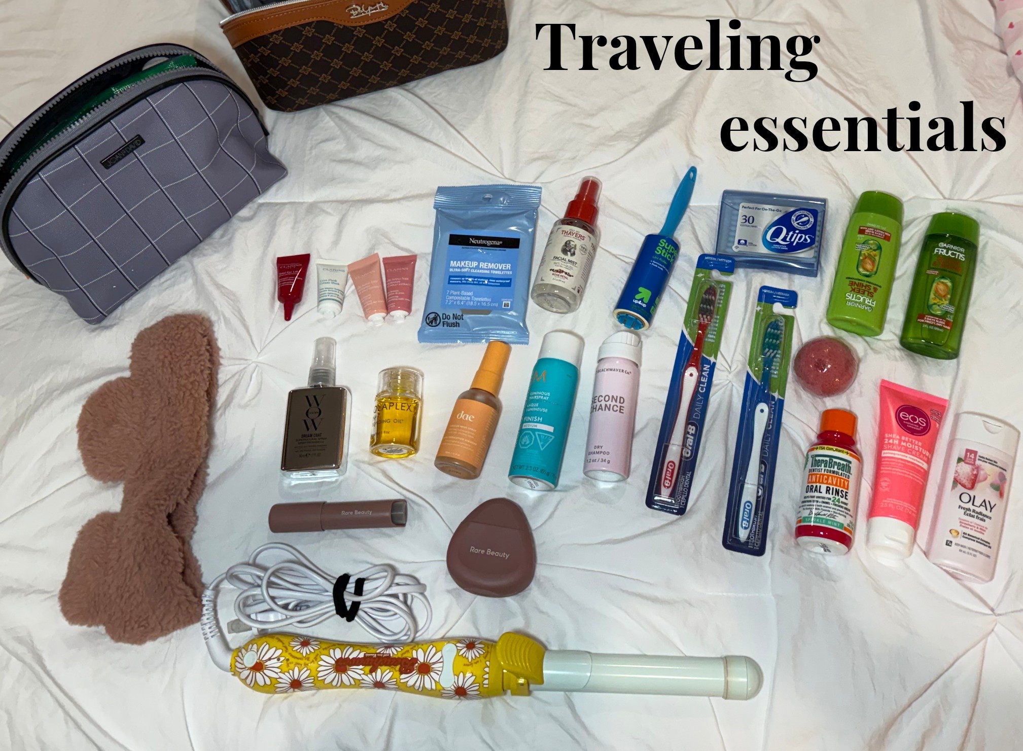 Traveling essentials ✈️🧳

#LTKBeauty #LTKvlog #LTKTravel
