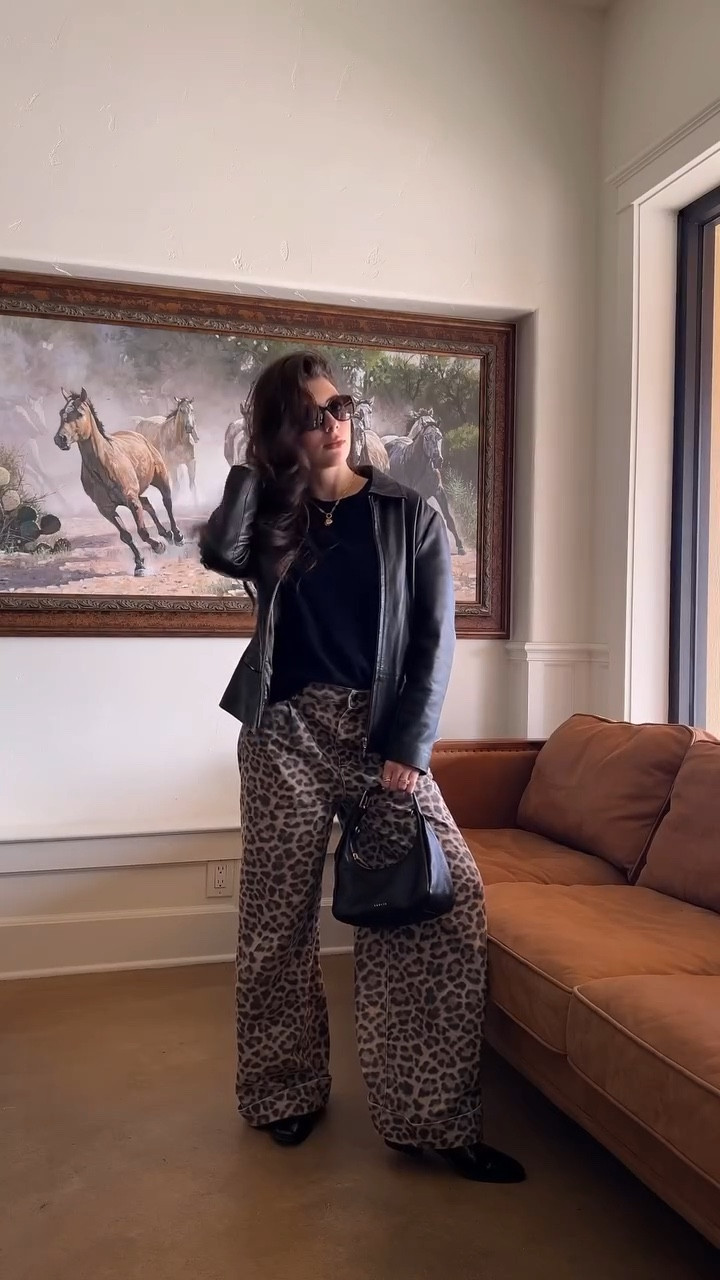 nonstop styling my @oakandluna - with a C for my first babe (hubby) 🤍🤍

#oakandluna #winterfashion #winterootd #winteroutfit #getdressedwithme #outfitstyling