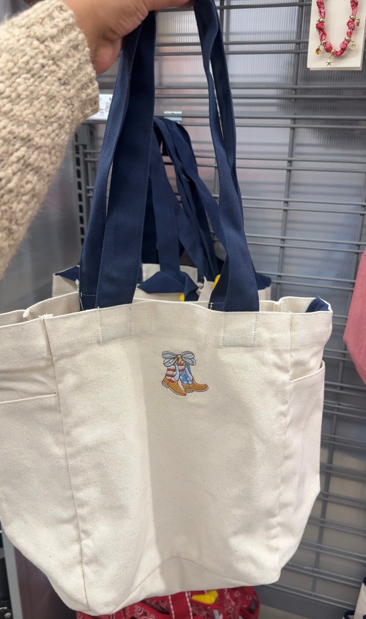 Totes under $20 

#LTKMothersDay #LTKPetite