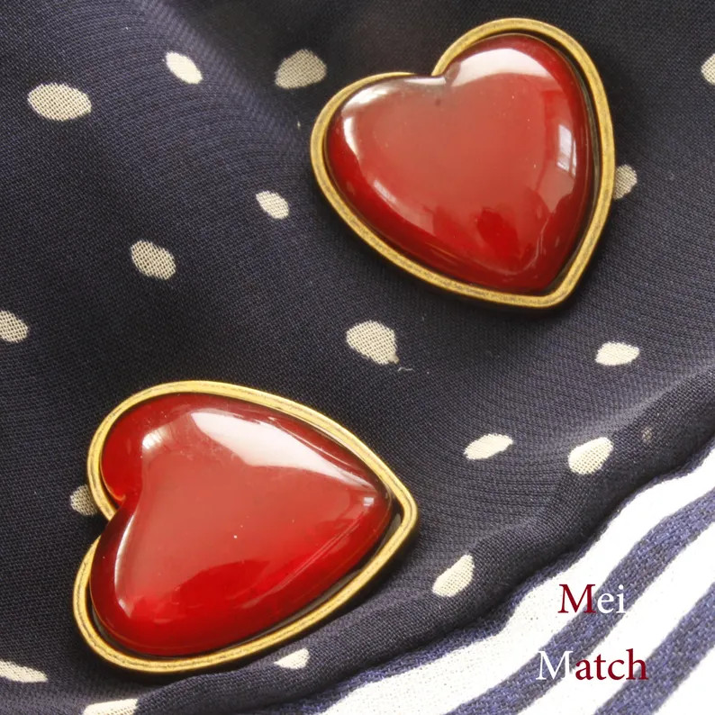 Red Buttons Heart Shape, Golden Metal Shank Back, 15mm or 22.5mm, Pack of 5B1042 - Etsy | Etsy (US)
