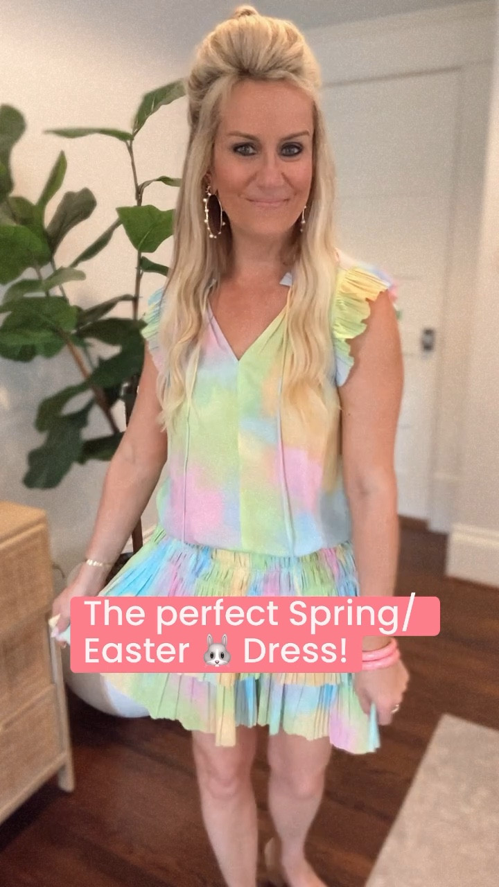 The perfect Spring/ Easter 🐣 dress styled! You can get the “cotton candy” dress and “sunshine” yellow bag at www.stylesophistique.com 