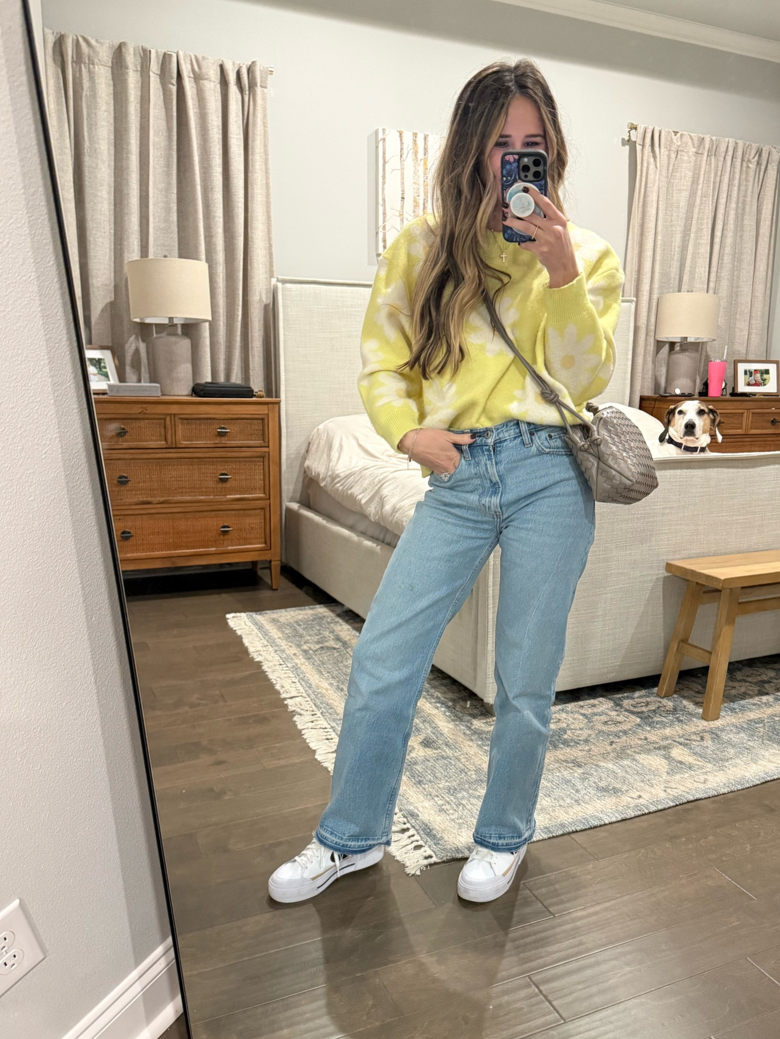 Casual OOTD 

Wearing size 25” short on the jeans and I’m 5’4” for height reference. 
Shoes run TTS 


#LTKStyleTip #LTKShoeCrush #LTKFindsUnder100