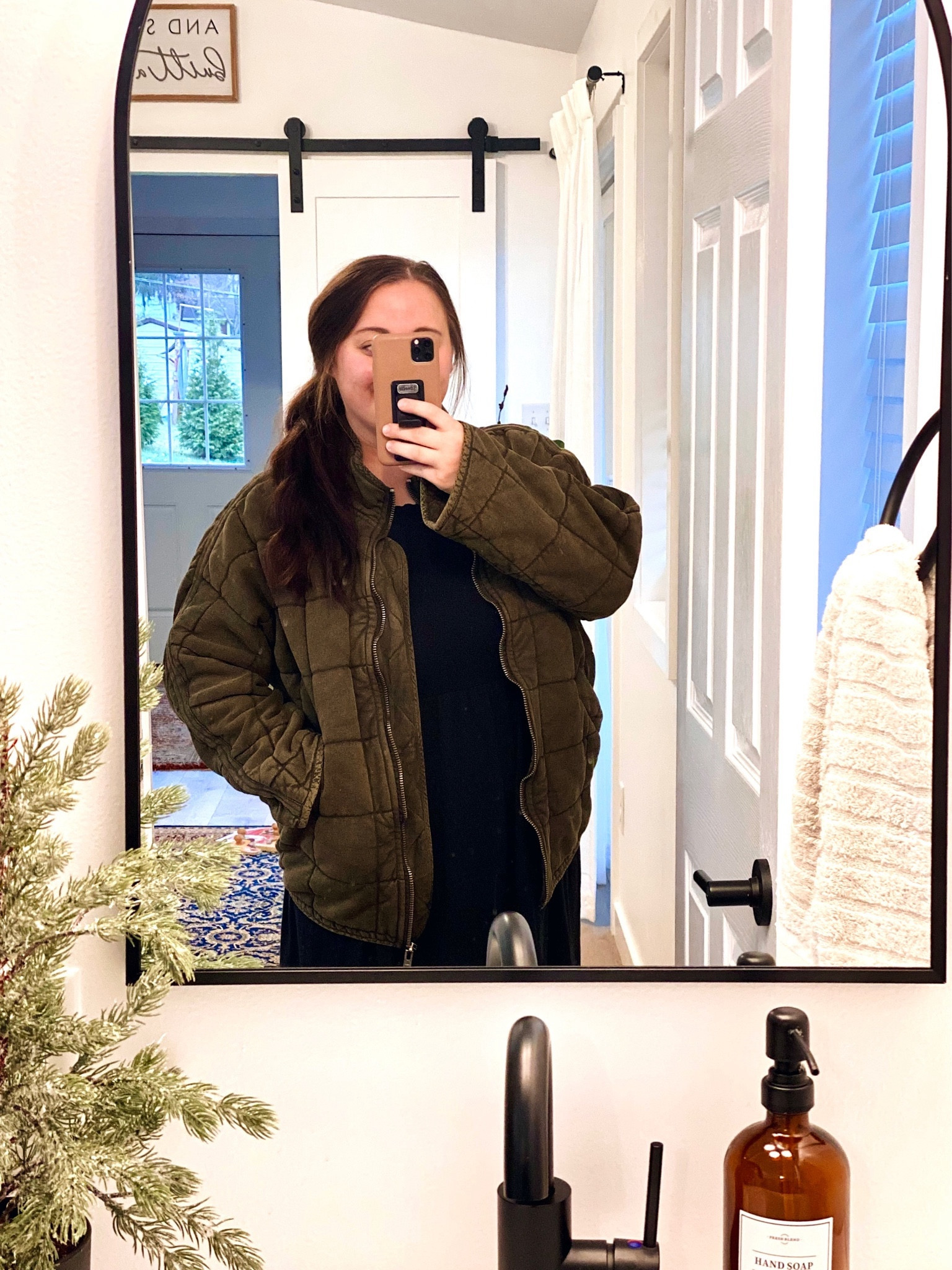 the quilted jacket of my dreams. 

#LTKSeasonal #LTKstyletip #LTKGiftGuide
