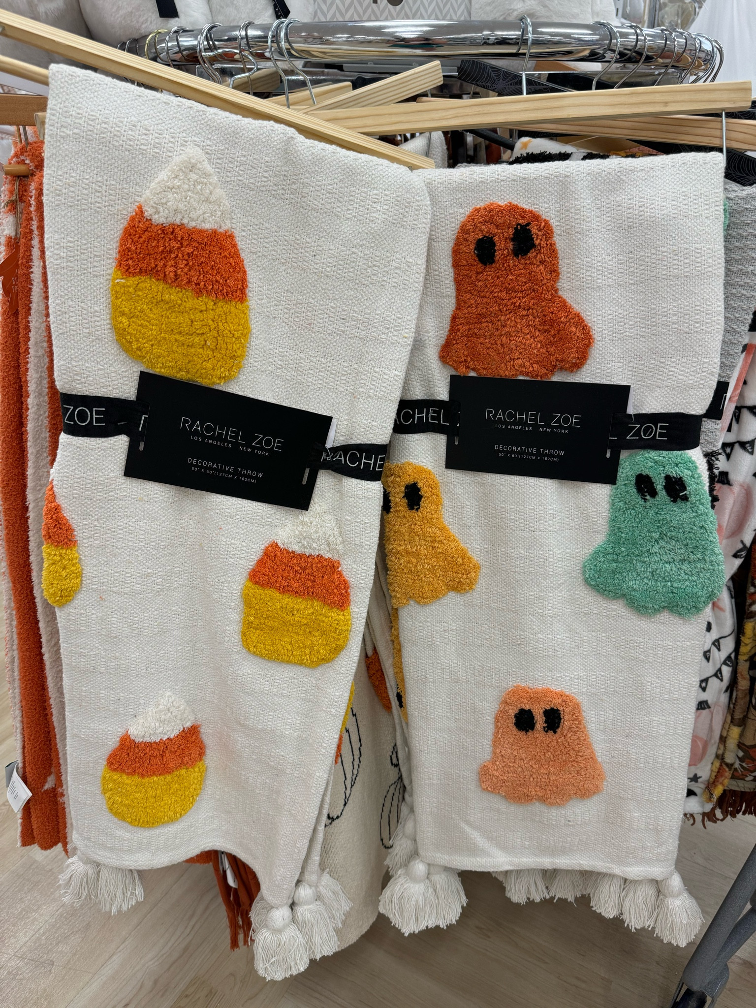 dupe to the viral Rachel Zoe ghost blanket!


#LTKSeasonal #LTKHome #LTKFamily