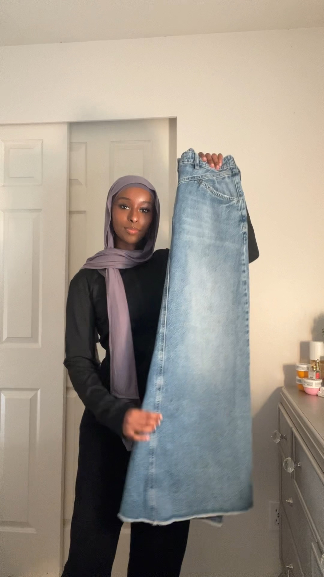 Favorite maxi denim skirt with no slits ! Hijabi outfit inspo , maxi skirt , Pinterest 

#LTKBacktoSchool #LTKFind #LTKbeauty