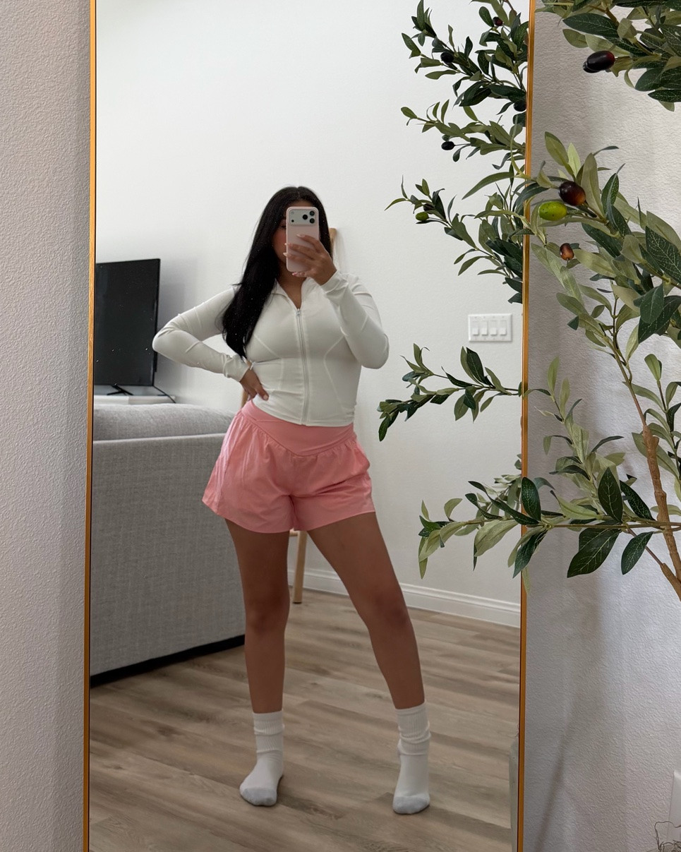So comfy!!! Wearing a medium in both🎀

#LTKgrwm #LTKActive #LTKootd