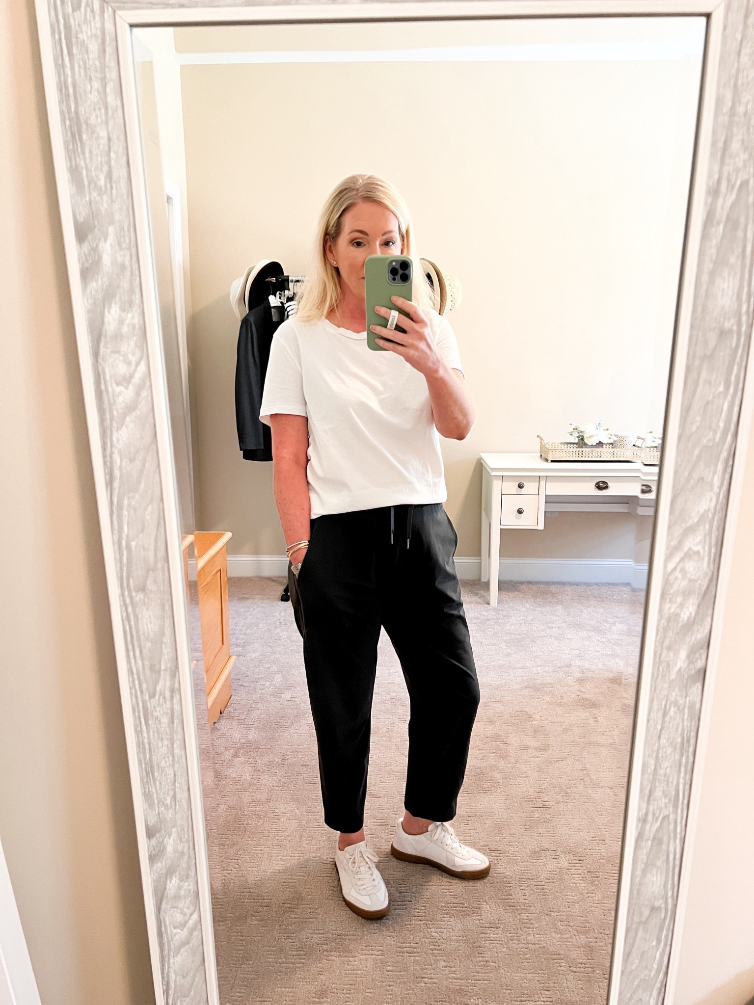 Go to casual errands outfit. My pants are dark grey from last year and no long in that color. More colors available. 
Size M

#LTKOver40 #LTKActive #LTKFindsUnder100