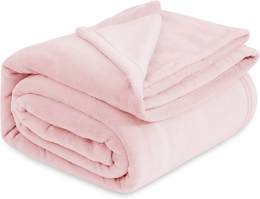 Bedsure Fleece Blanket Queen Blanket Pink - Bed Blanket Soft Lightweight Plush Fuzzy Cozy Luxury ... | Amazon (US)