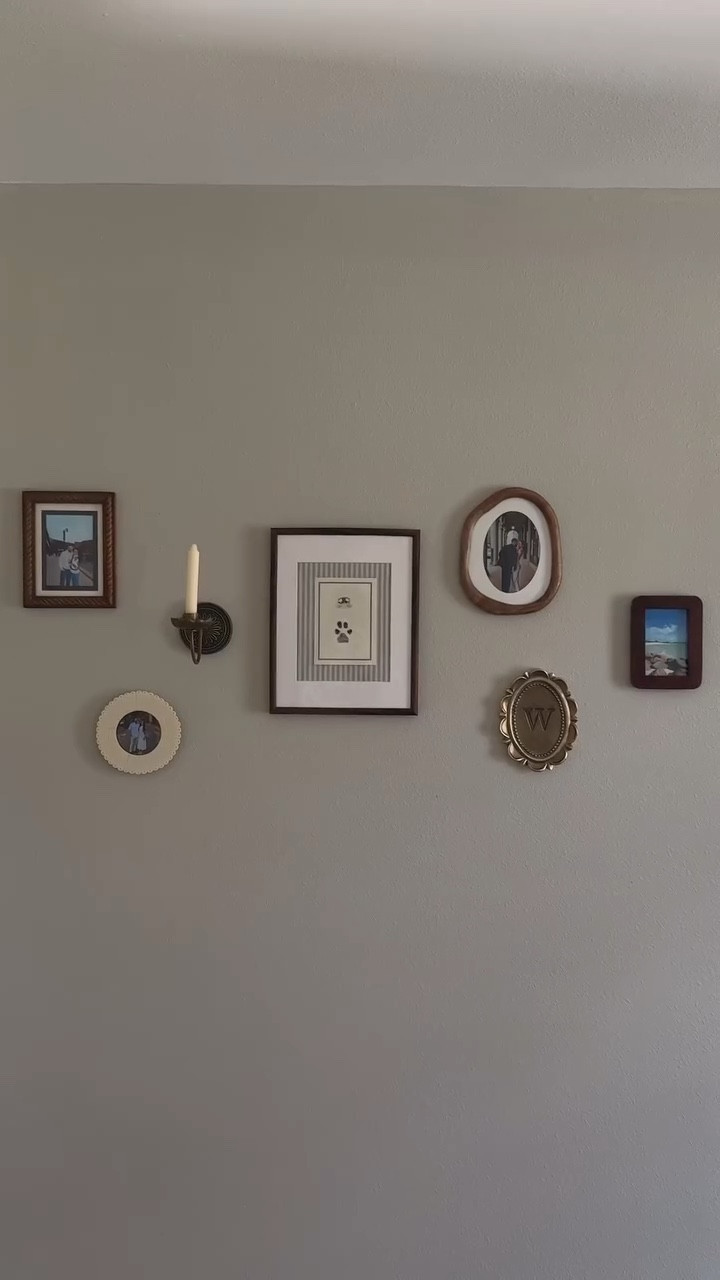there has to be a name for people who severely procrastinate hanging things on their walls when they move 😆 it took twice as long in our last home so at least we’re making progress!

Most frames are thrifted or from tj maxx/home goods and linked everything else :)

DIY gallery wall, wall decor, home decor, gallery wall inspo 

#LTKHome #LTKSaleAlert