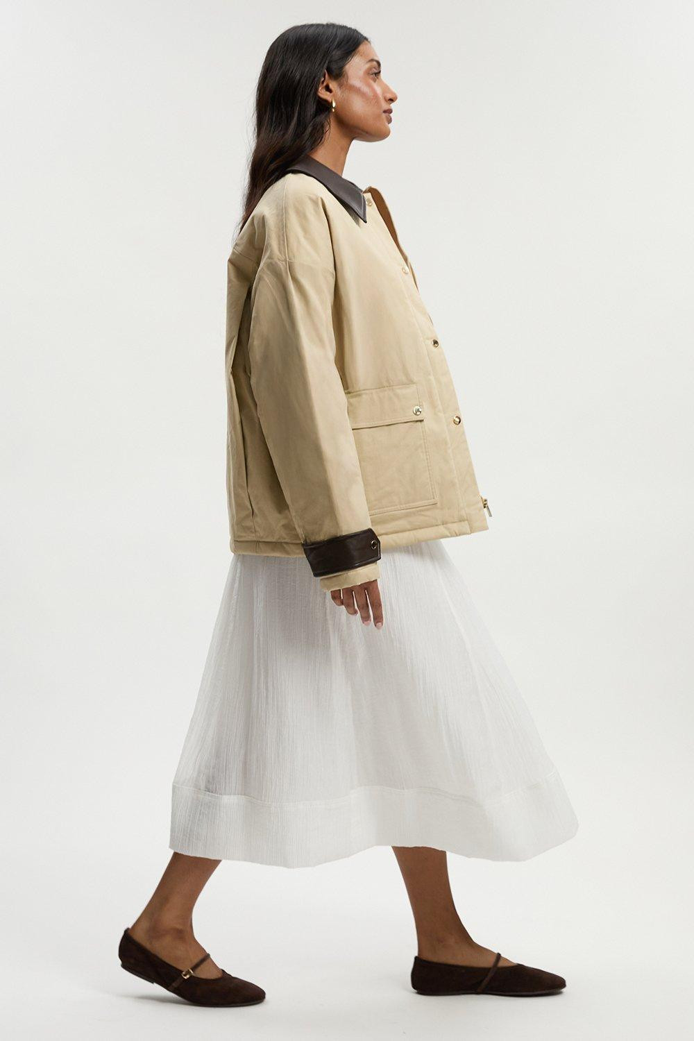 Quilted Contrast Collar Barn Jacket | Karen Millen UK + IE + DE + NL