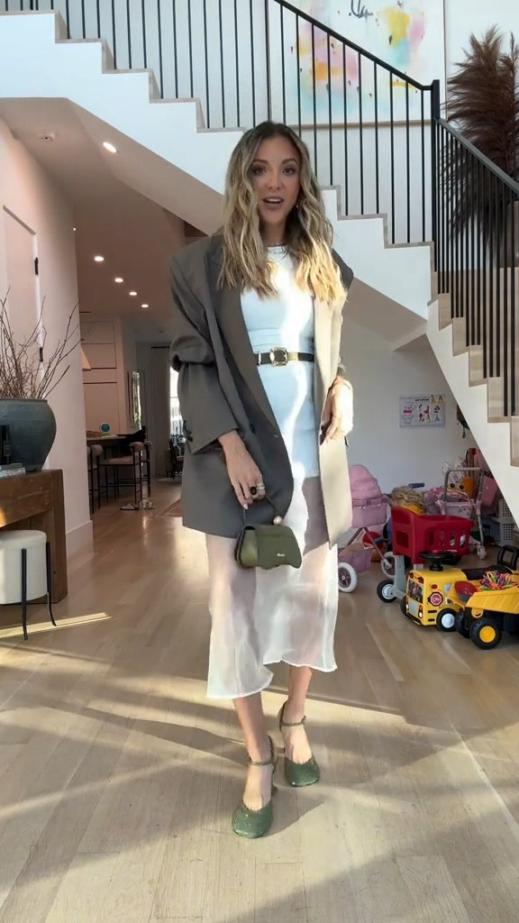 Spend the day with me at LTKCon
 🤍

#LTKStyleTip #LTKSeasonal