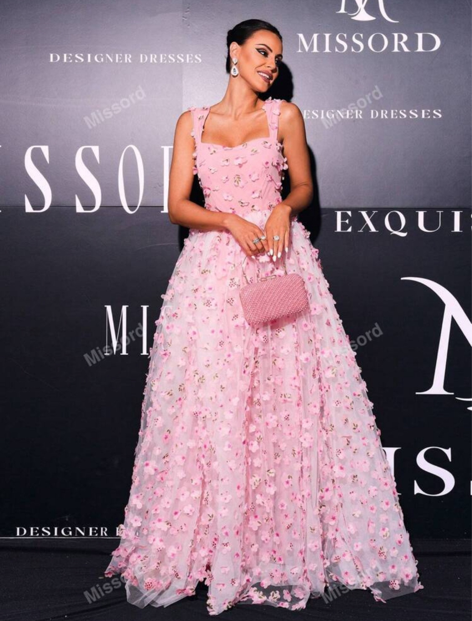 Homecoming dresses that won’t break the bank! #homecoming #hoco #homecomingdress #hocodress #cocktaildress #gown #eveninggown #dress

#LTKStyleTip #LTKParties #LTKWedding