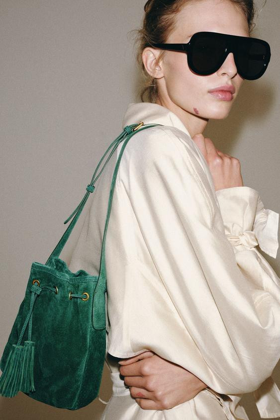 MINI GATHERED LEATHER CROSSBODY BAG | Zara US