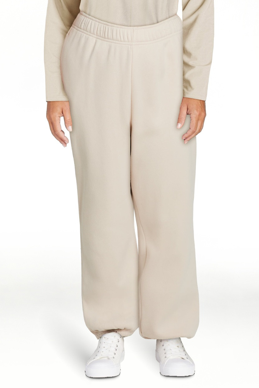 Reebok Women's and Women's Plus Weekender Oversized Cinched Hem Jogger, Sizes XS-4X - Walmart.com | Walmart (US)