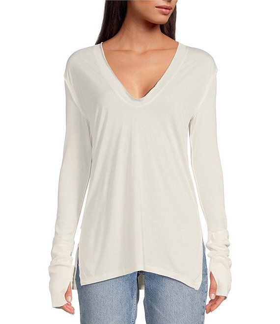 Fresh And Clean Knit Plunging V-Neck Thumbhole Cuff Long Sleeve Tee | Dillard's
