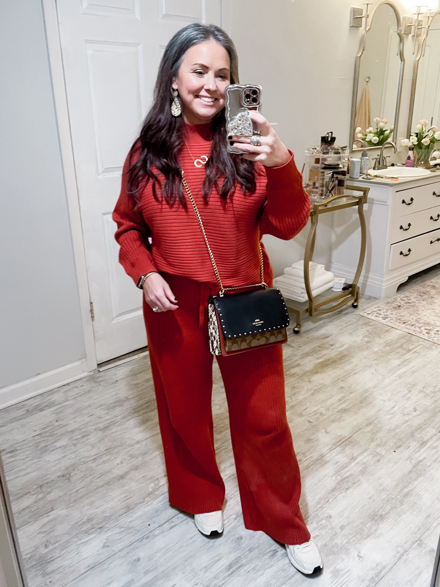 The coziest two piece set from Amazon that’s perfect for petite gals!🤩✨



#LTKover40 #LTKfindsunder50 #LTKshoecrush